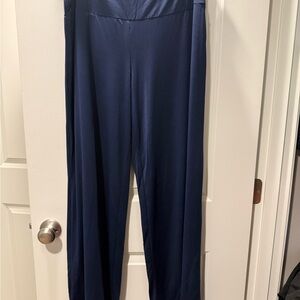 Chic Navy Women's Wide Leg Pants